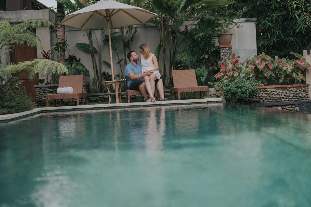 Nata Ubud Esterno foto